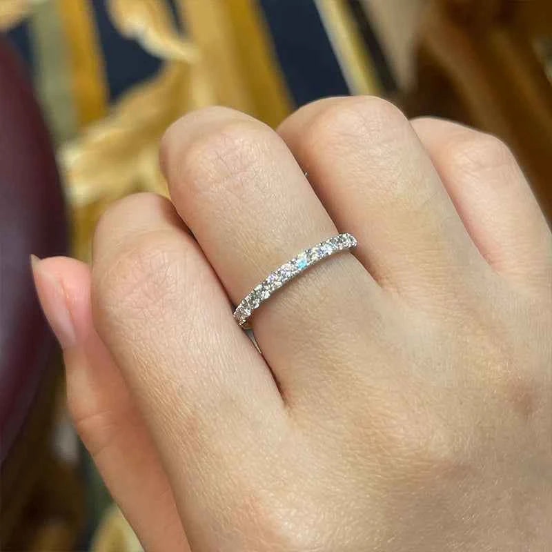 Conjunto de Anéis com Moissanite Brilhante 2ct em Prata 925, Lapidação Redonda, Moissanite Cor D VVS1 Certificada — Monlí