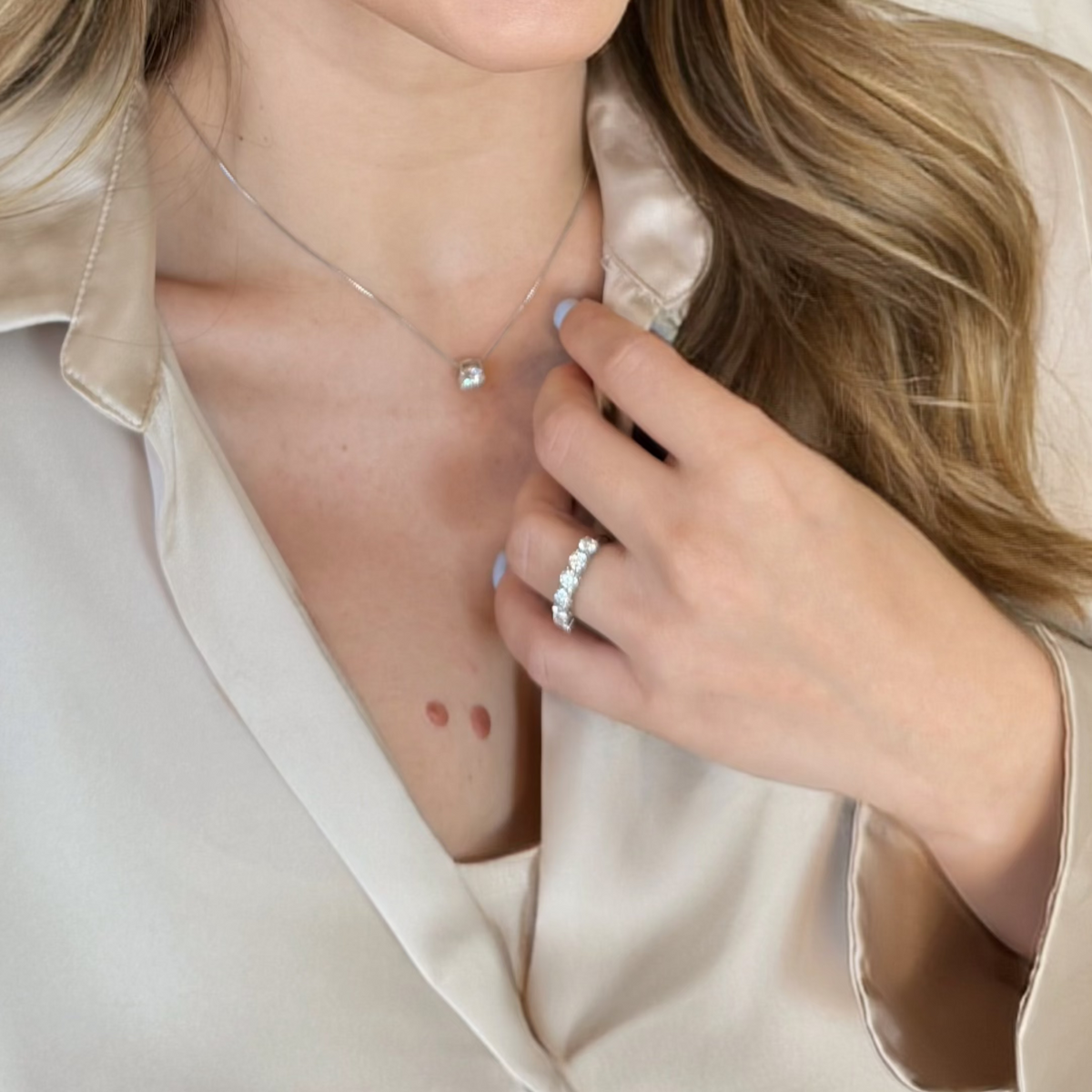 Anel Meia Aliança Moissanite 1.5 Quilates em Prata 925 com Ródio