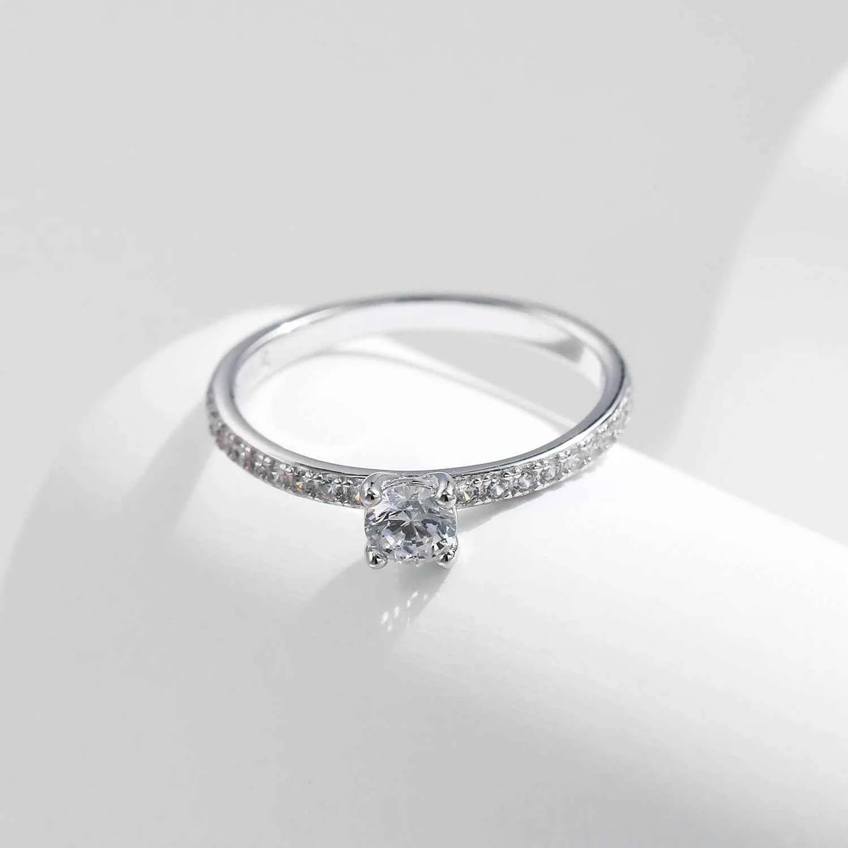 Anel de Moissanite Lapidação Brilhante em Prata 925 - Moissanite Cor D VVS1 Certificada