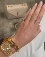 Anel de Moissanite 1,5ct Lapidação Cushion em Prata 925 com Banho de Ouro 18k e Cravação em Moldura VVS1 Certificada